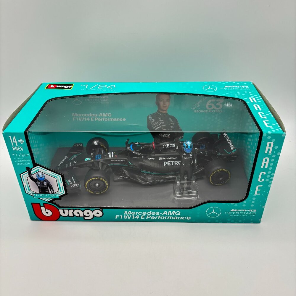 Bburago Formula 1 Mercedes-AMG F1 George Russell #63 1/24 Diecast Car & Figure